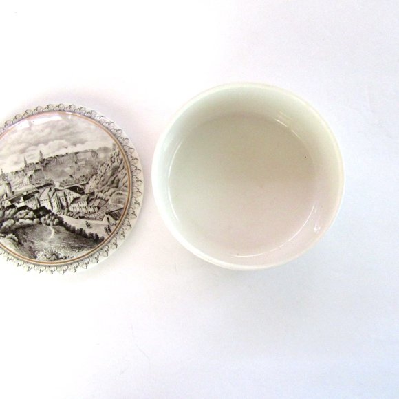 Villeroy and Boch trinket, jewelry keepsake box black & gray landscape & castle - Picture 5 of 8